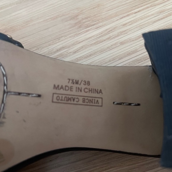 Vince Camuto Metallic Braided and beaded sandal with slight heel - Picture 5 of 5